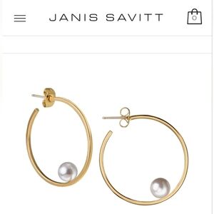 Janis Savitt Oprah's Favorite Floating Pearl Hoop Earrings (gold)